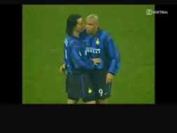 Descargar video: 99赛季-milan  vs.inter 米兰德比