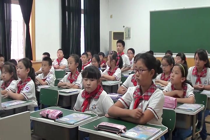 [图]【获奖】人教版小学数学四年级上册4 三位数乘两位数《因数中间或末尾有0的乘法》-梁老师优质课公开课教学视频