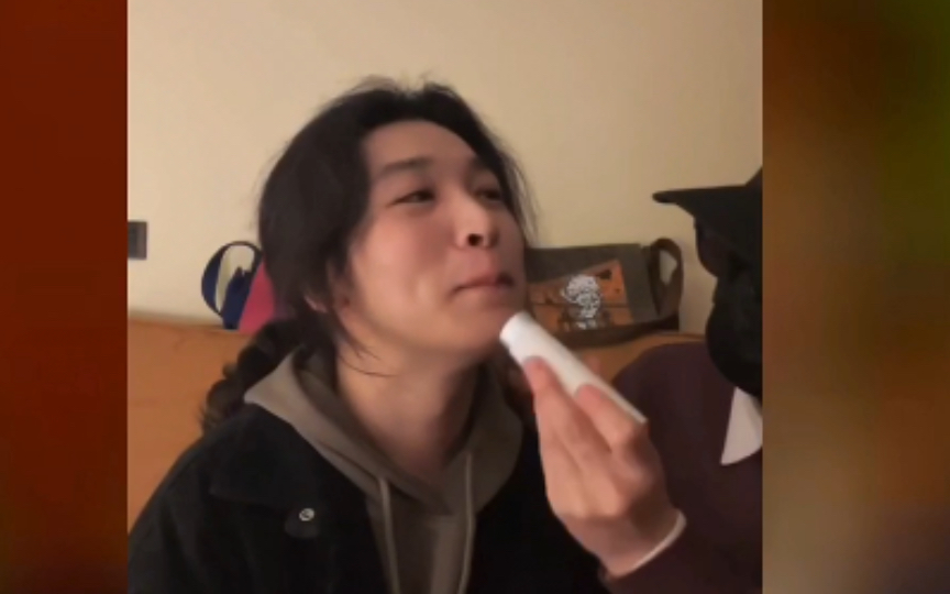 【绅士张儿】罗总给张张刮胡子