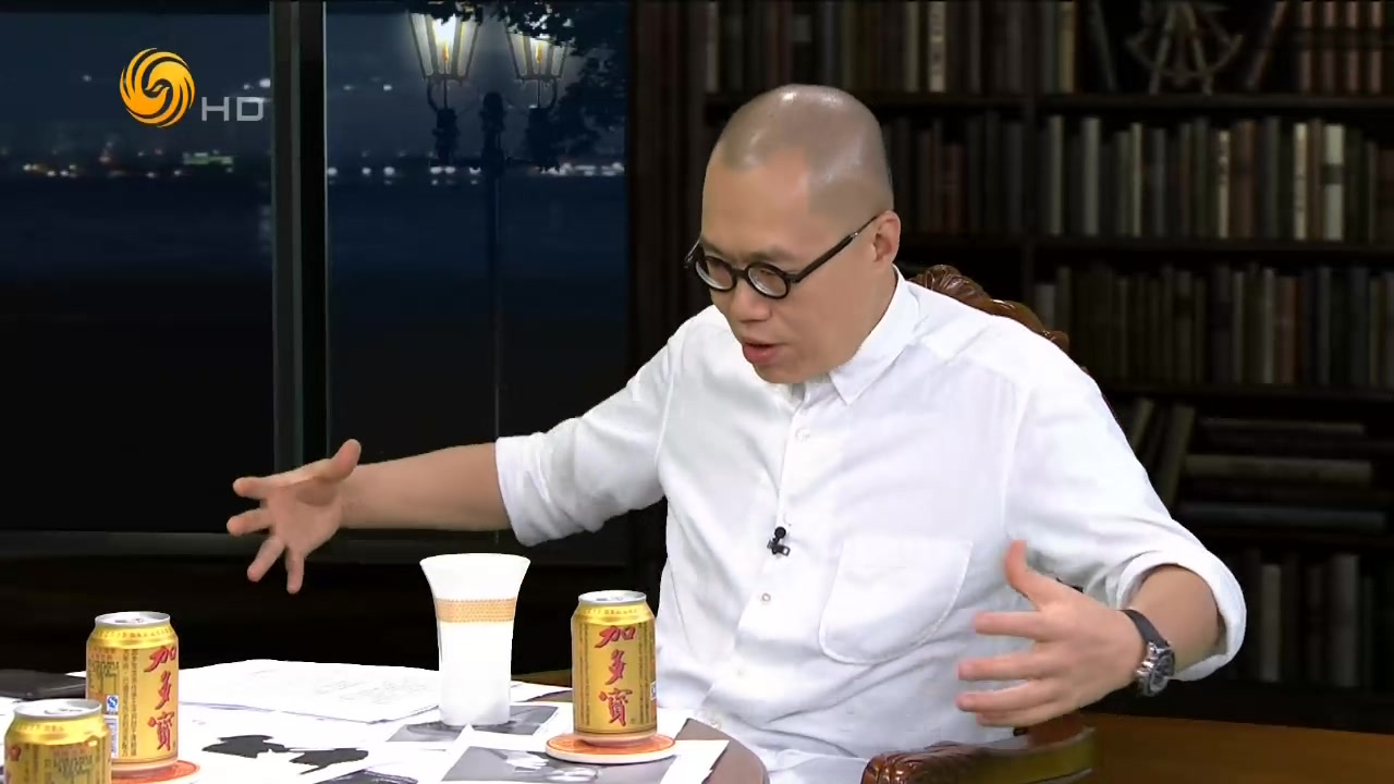 锵锵三人行》 20160616 欧洲杯激战正酣,英俄大战一触即发(嘉宾:许子