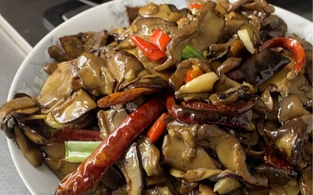 沉浸式爆炒牛肝菌