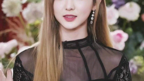 一个泰国妹子nene加油