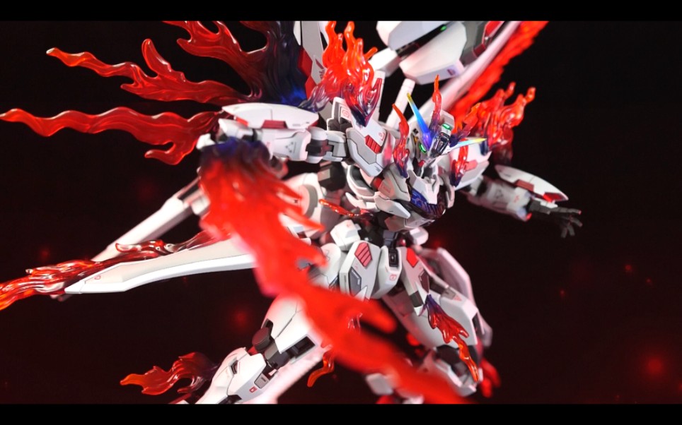 这个燃起来了]日本玩家 hg 异灵高达 高达凯列班 x 幻影高达phantom