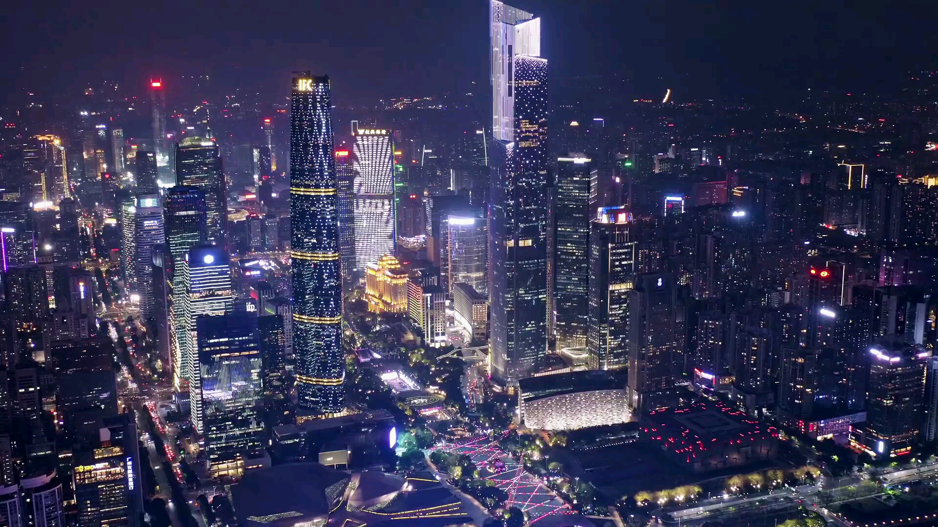 看看北上广深的压迫感.