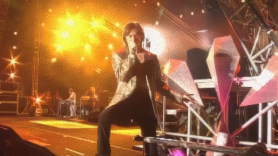 高清修复珍藏版】B'z LIVE-GYM Pleasure'95 BUZZ!!_哔哩哔哩_bilibili