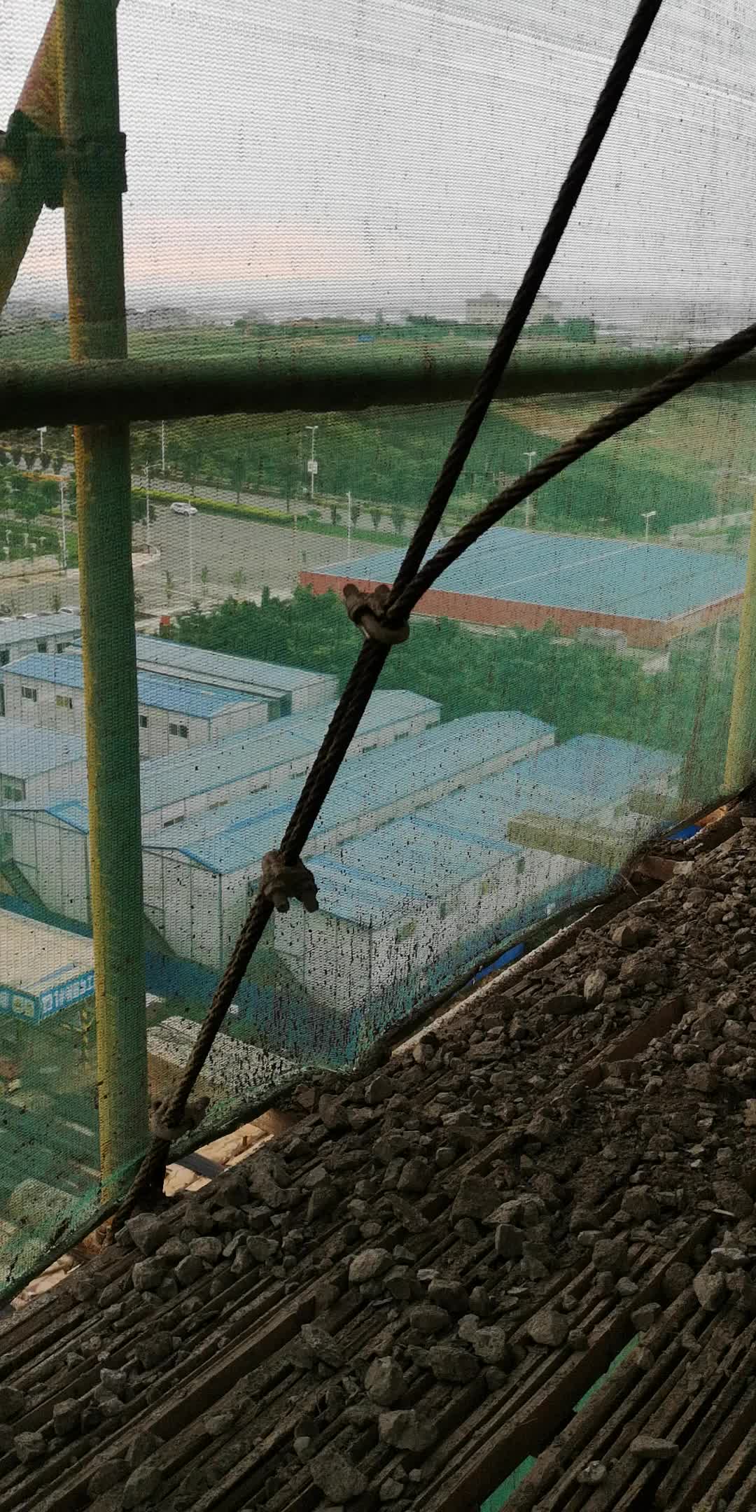 悬挑脚手架悬拉钢丝绳安全检查