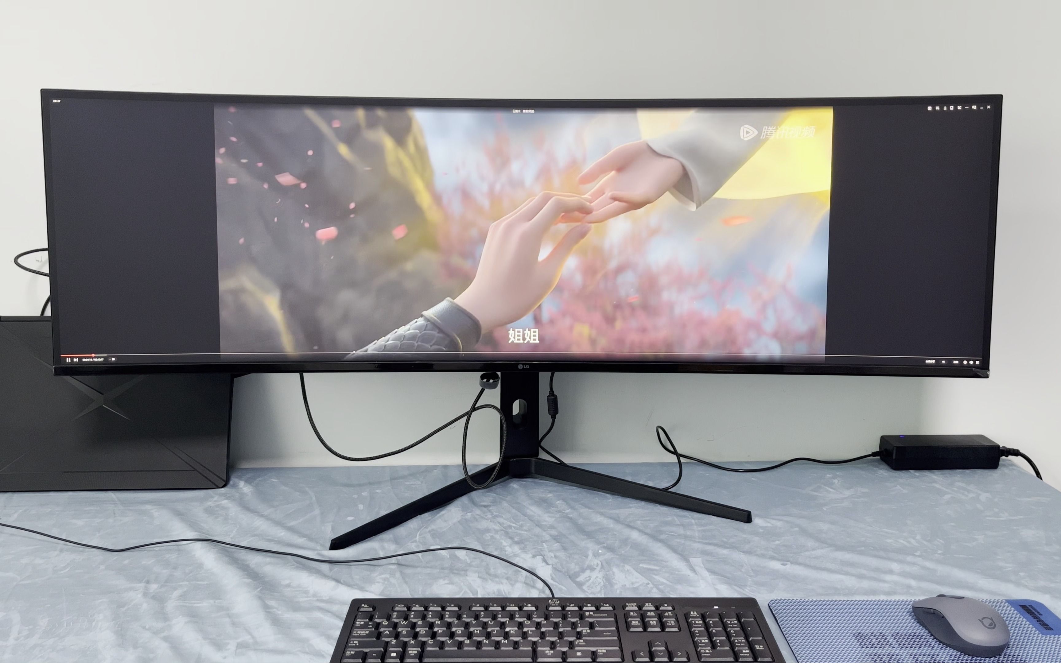 49英寸超宽带鱼屏