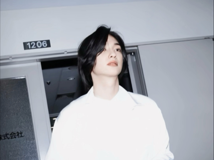 这种脸,做男做女都精彩