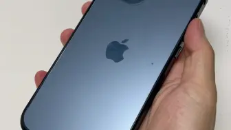 Скачать видео: 苹果iPhone12Promax双电8700毫安大容量电池 续航提升三倍！#数码科技 #苹果手机电池 #iphone12promax