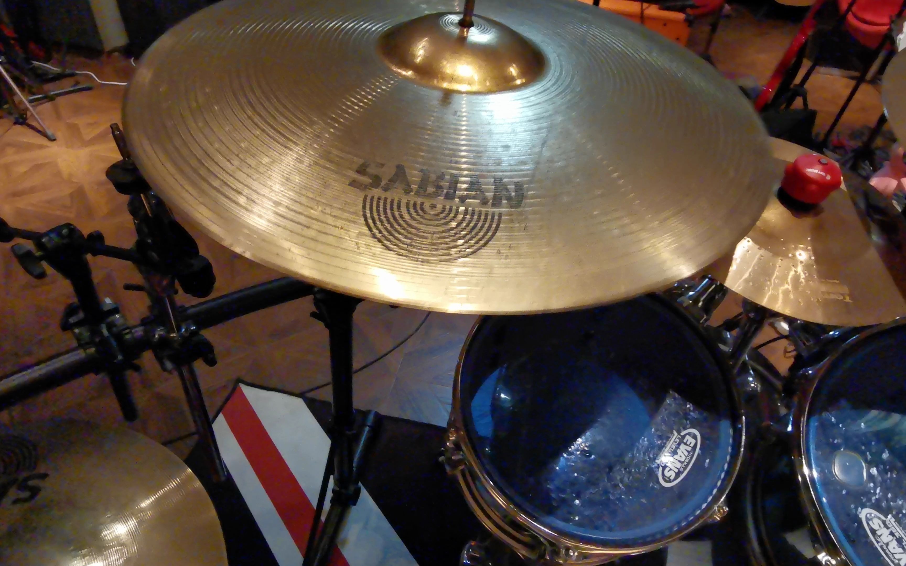 沙宾sabian镲片b8x/aax和istanbul伊斯坦布尔art镲片简单(手机录制)