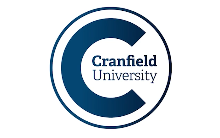 航空学院,于1946年创立于英国皇家空军(raf)贝德福德郡克兰菲尔德基地