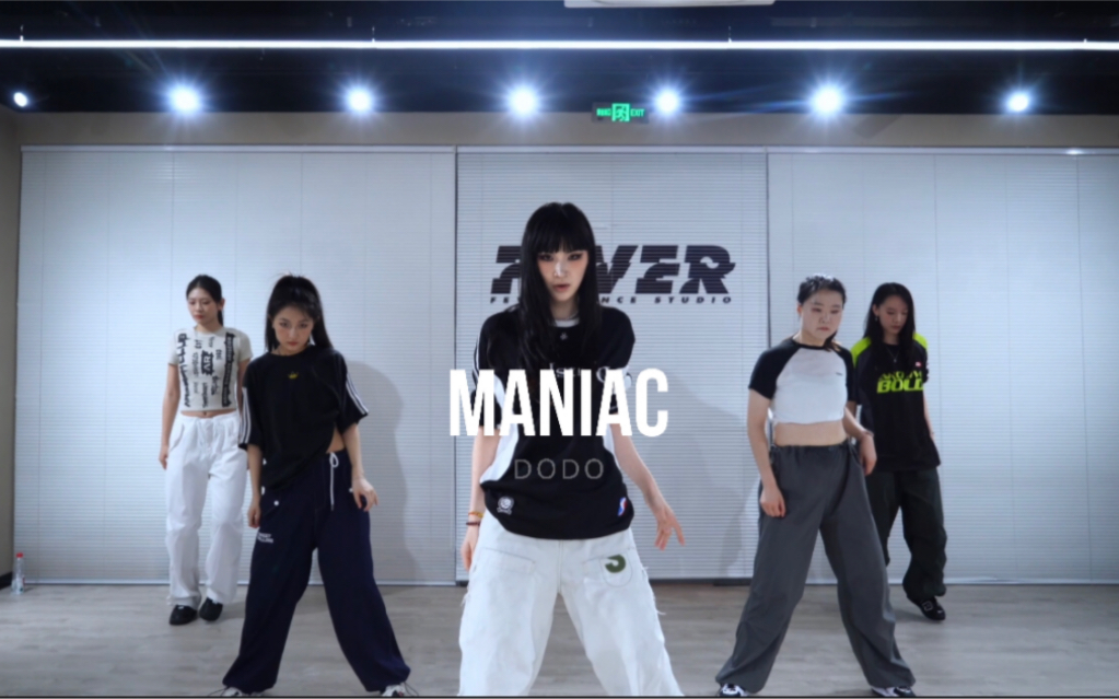 [图]【FEVER】帅飞！全程高燃！街头女战士2Bada小分队《Maniac》舞蹈