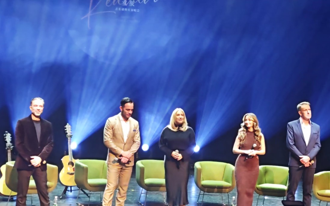 16重聚北京见面会五人合唱日瓦戈医生when love finds you(当爱情来临