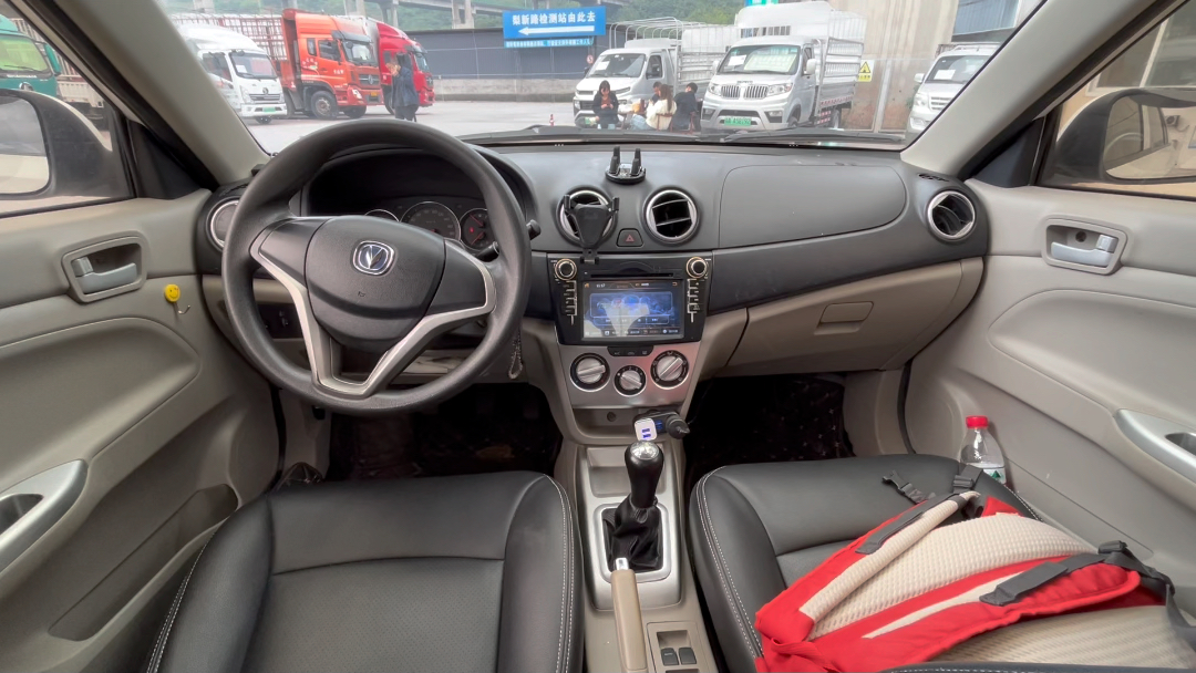 14年悦翔v3手动车况巴适