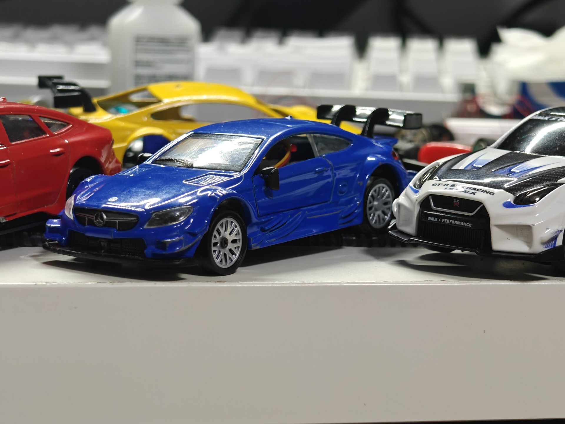 嘉百乐,鹏翔,宏星1:43小车转向对比