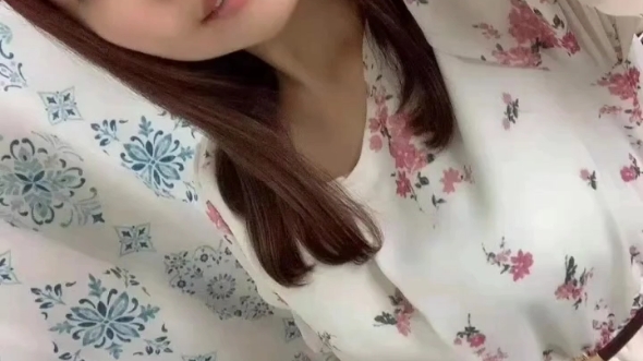 教师届的圣斗士,早已吃遍黑,黄两届的望月绫香