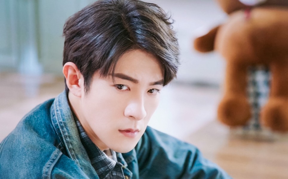 季肖冰蓬莱间震惊天兵杨戬居然在凡间干这种事