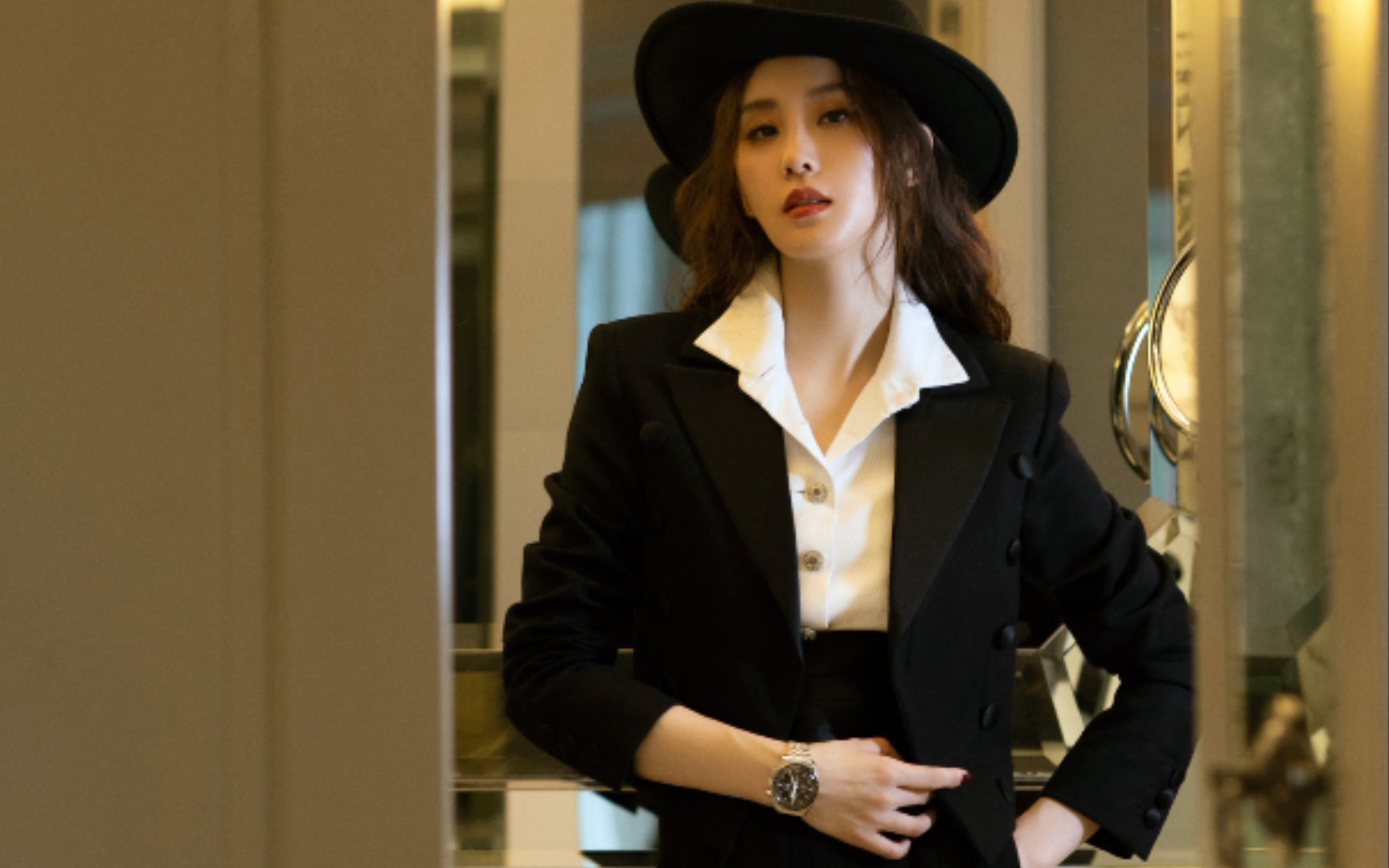 刘诗诗的西装杀