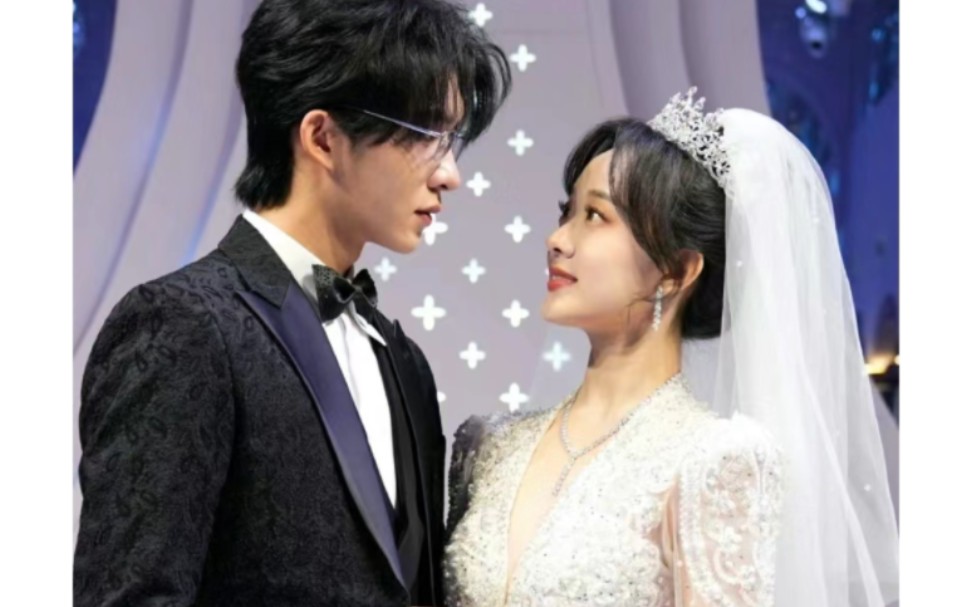 张集骏侯呈玥新剧《般配关系》