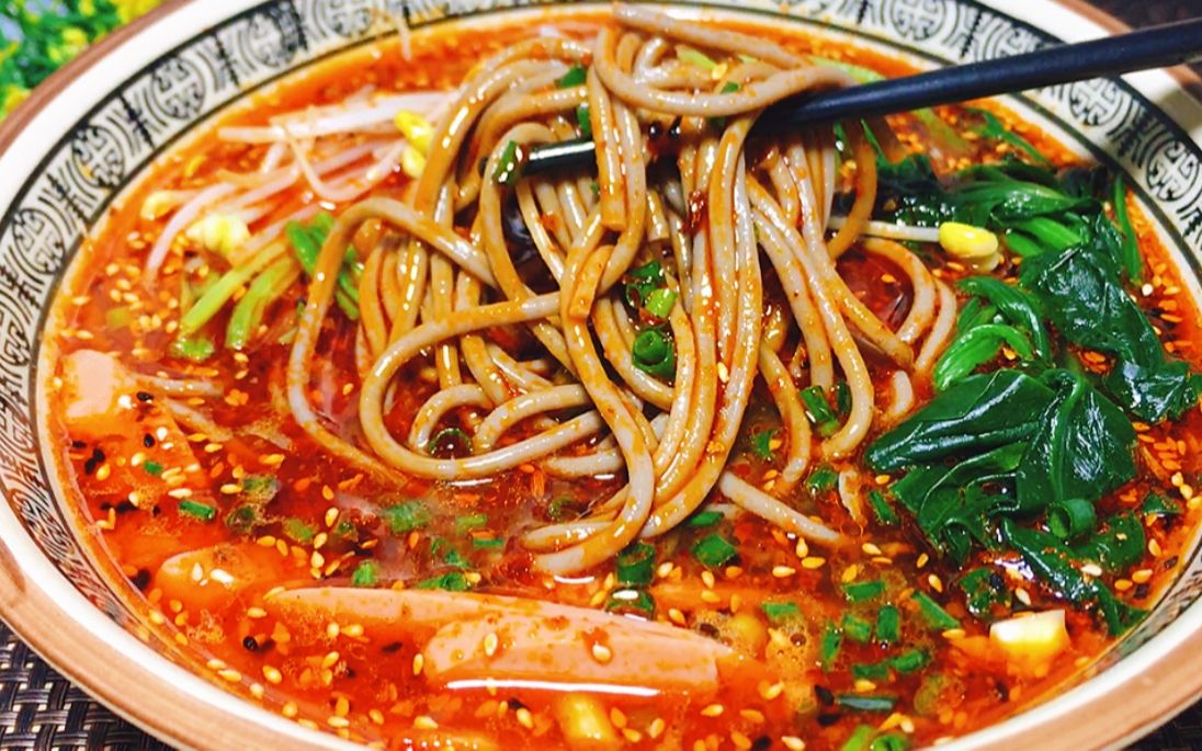 酸汤荞麦面最简单好吃的做法,吸溜一口酸辣爽口又好吃,过瘾