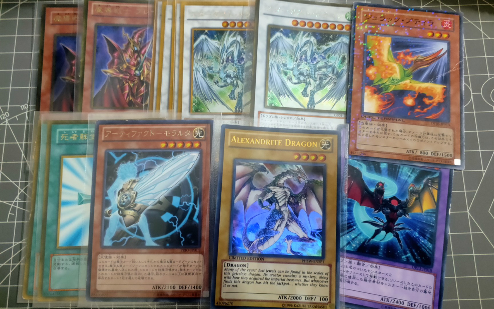 开箱/游戏王实卡set:gr损卡魔导战士,星尘龙,死者苏生,ur紫翠玉龙