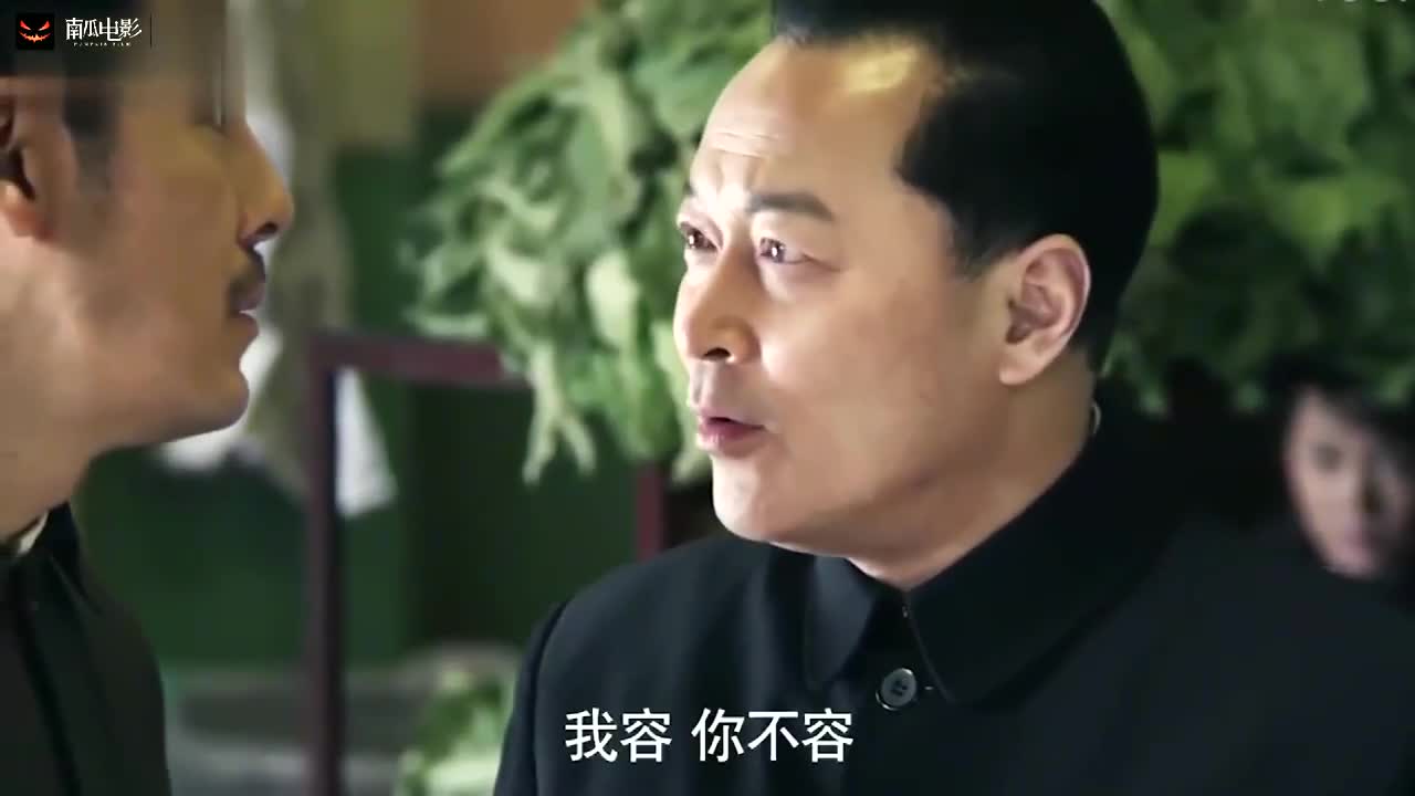 傻柱:许大茂给傻柱穿小鞋,怎料傻柱后台比他硬,这下好看了