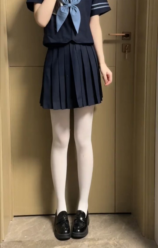 永远喜欢jk白袜