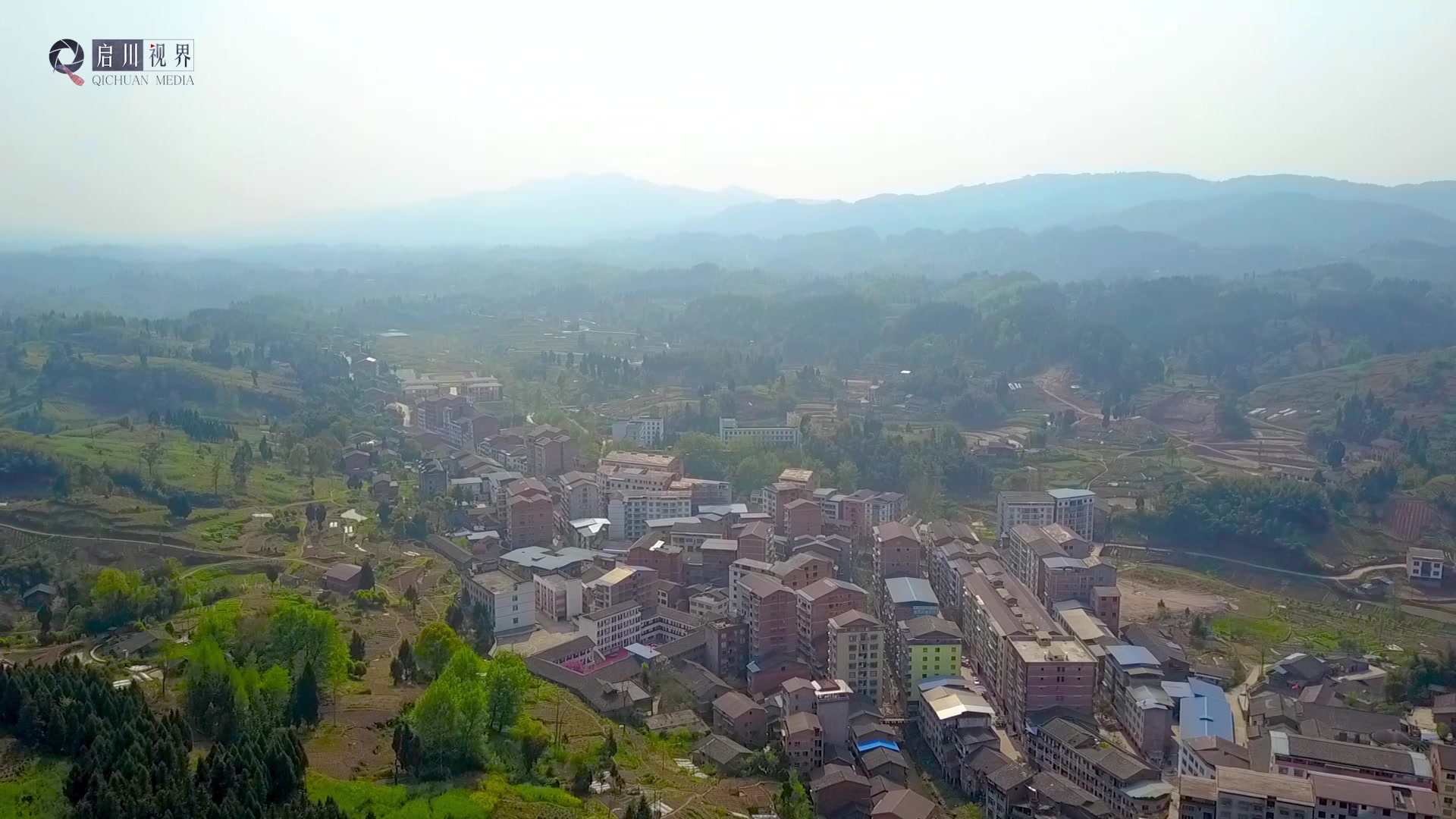 巍巍五灵山,灵秀玉佛寺,达州城摄之景市镇街景航拍