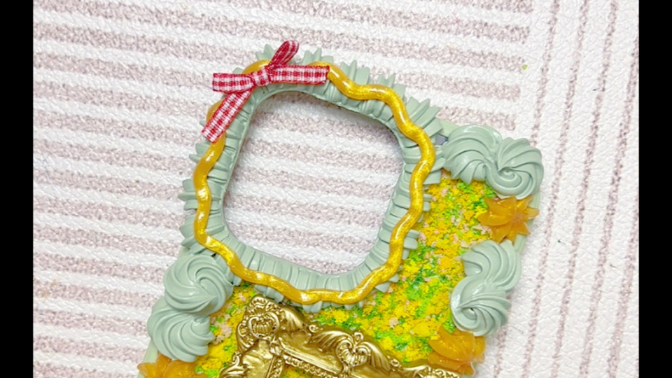 白雪公主和开心果奶油胶手机壳