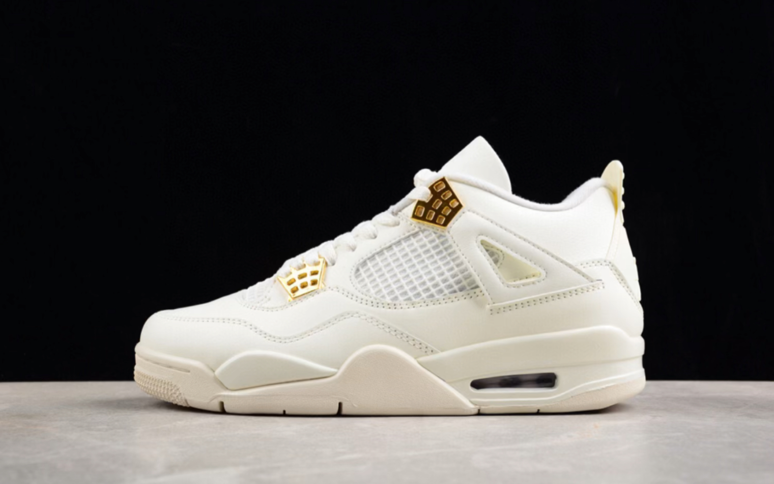 乔丹 air jordan 4 retro wnns vivid sulfur 米白金扣篮球鞋 aq9129