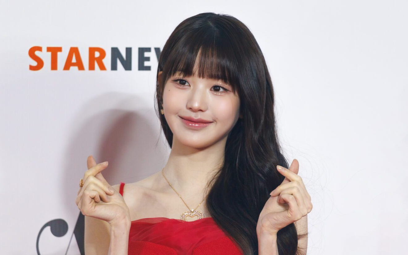 【张元英】又是一年红裙mc | 231214 2023 aaa 红毯合集 (共3p)