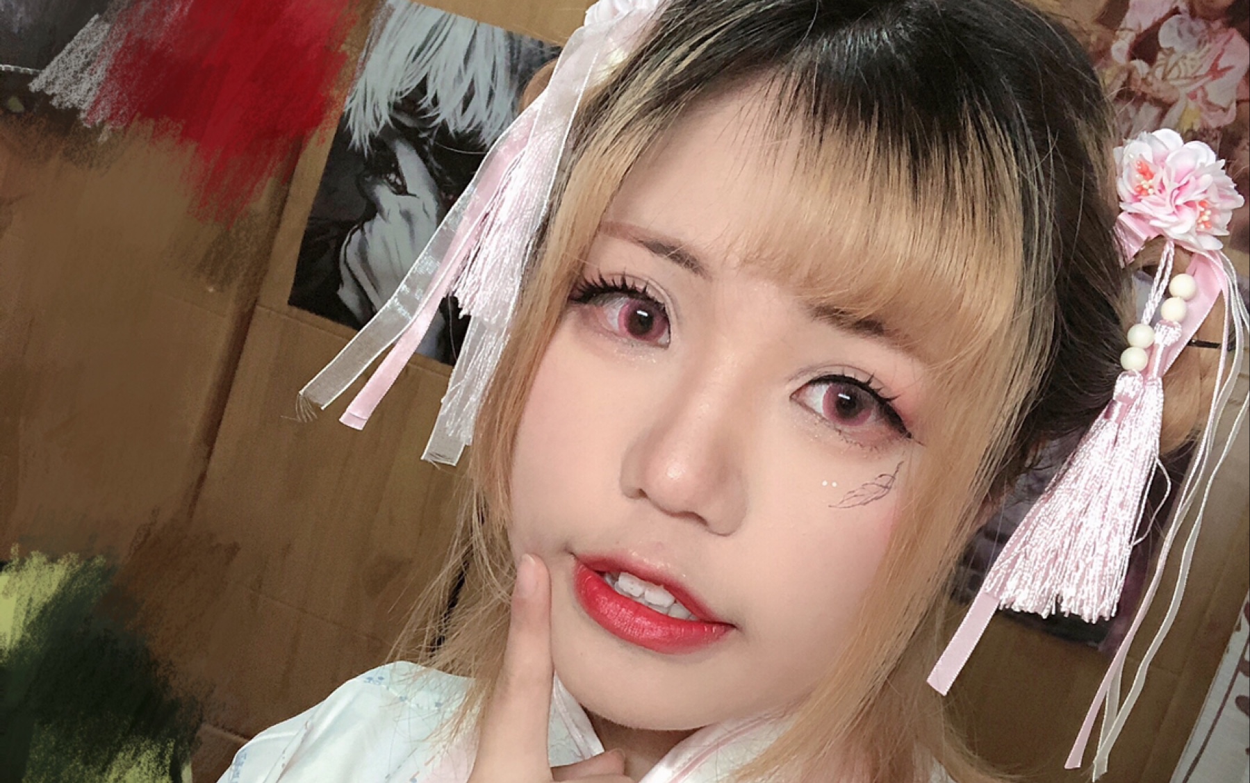 妆面记录新裙子到手了所以是萌妹妆