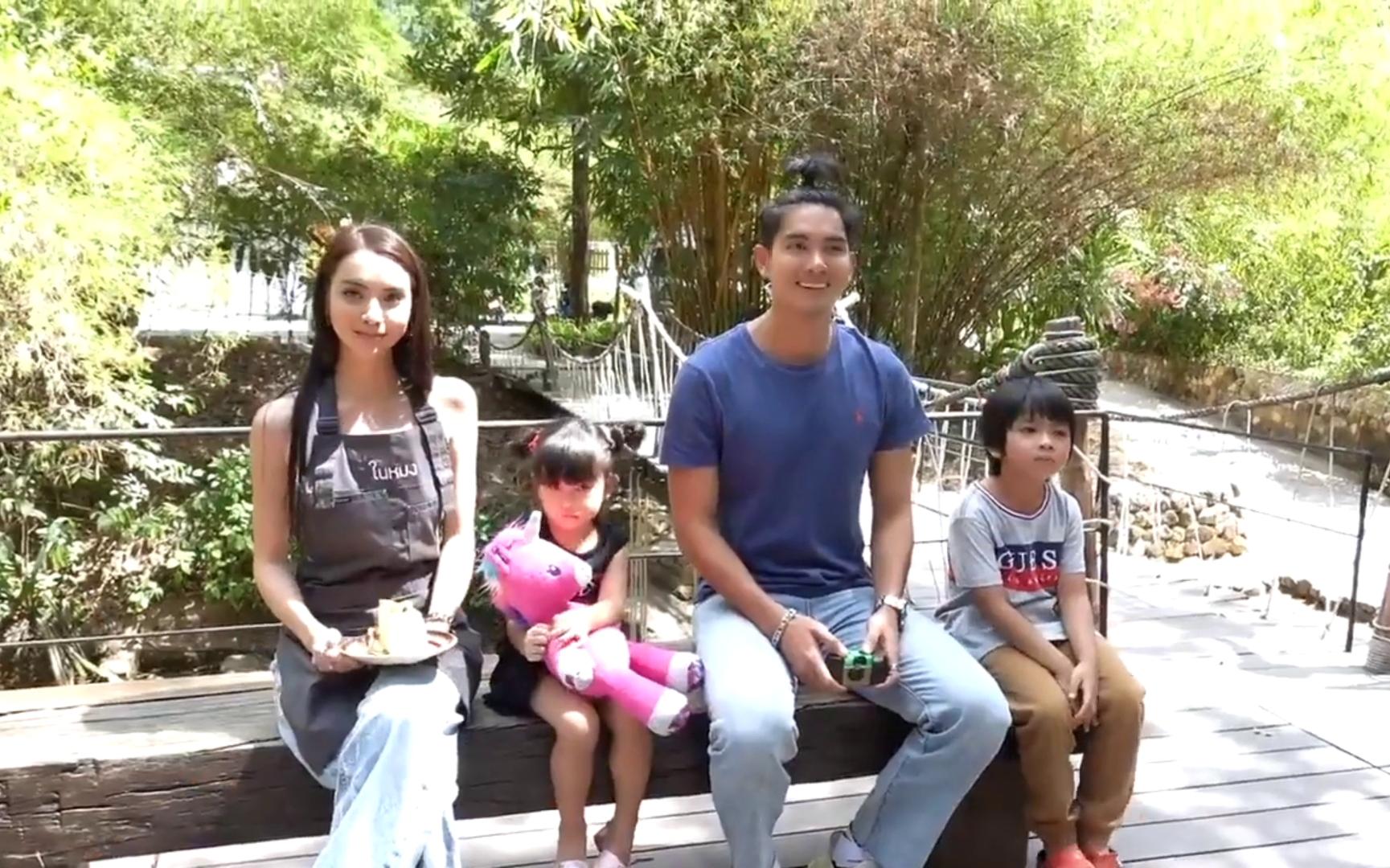 [图]【渣翻】Star Cam Special # Mookda & Lovely Family