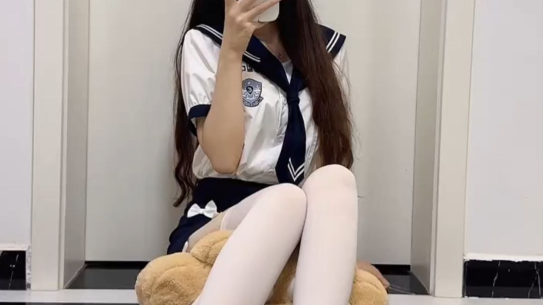 小伙子 你挺贪吃哈