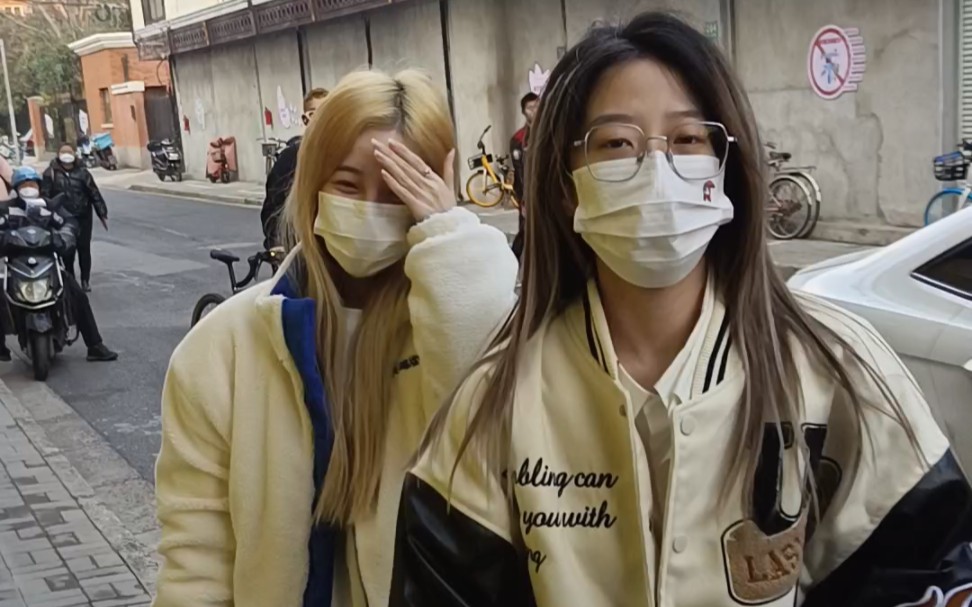 20230215snh48teamsii沈小爱和芦馨怡排练上班,她们好美啊.