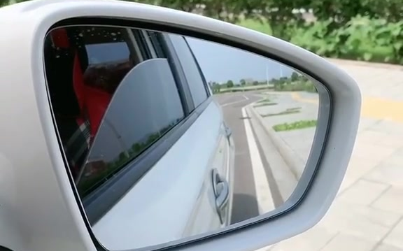 靠边停车30公分,学会这三种轻松100分-bili_33290549708-默认收藏夹