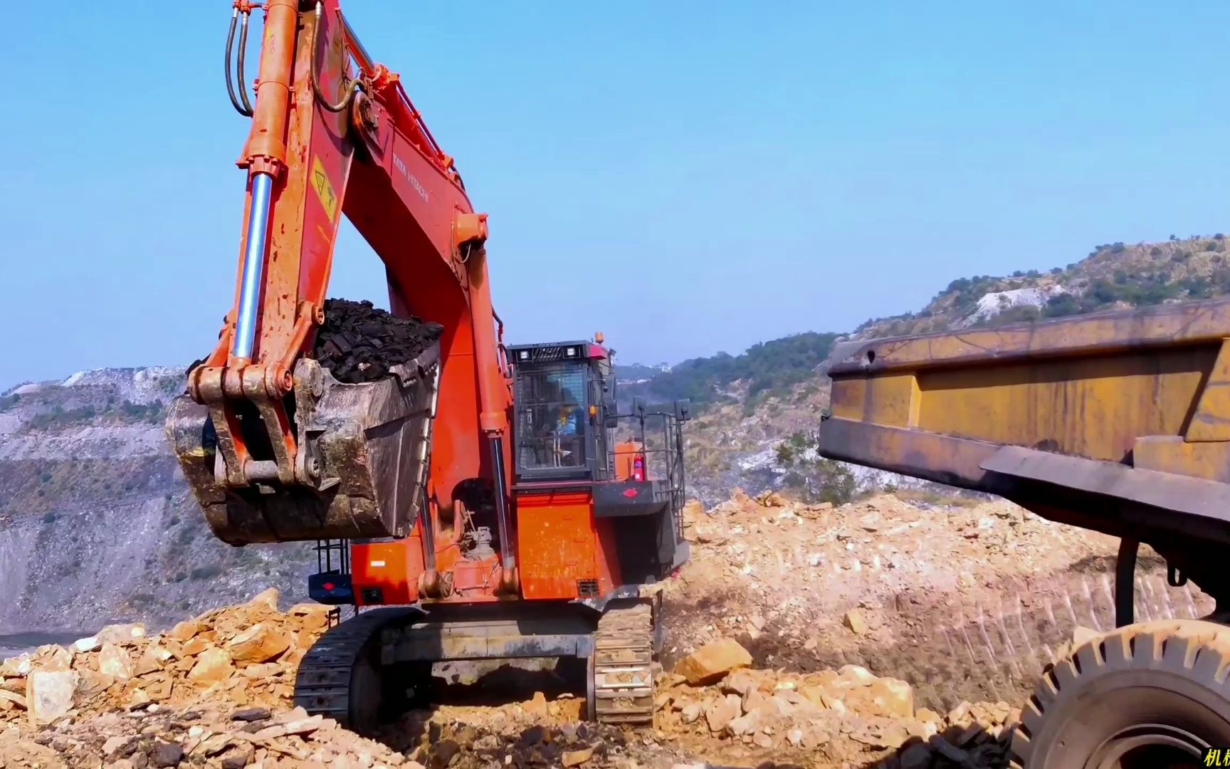 日立ex1200挖掘机