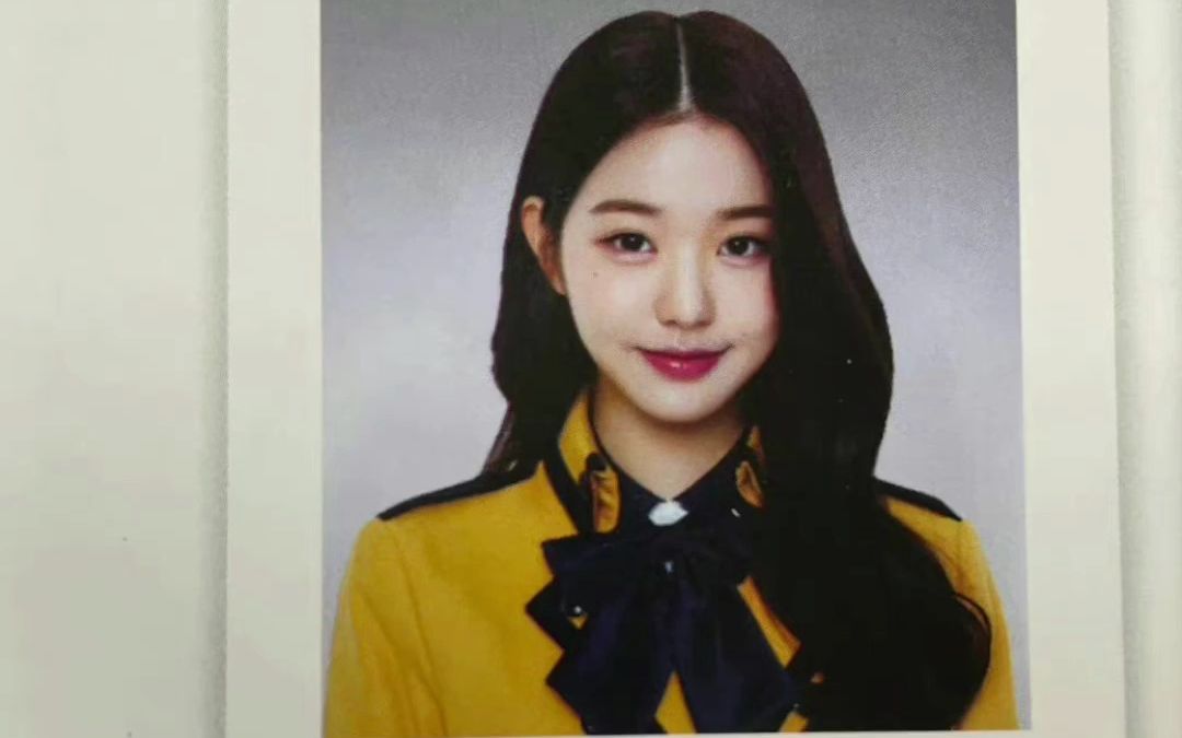 张元英毕业照公开