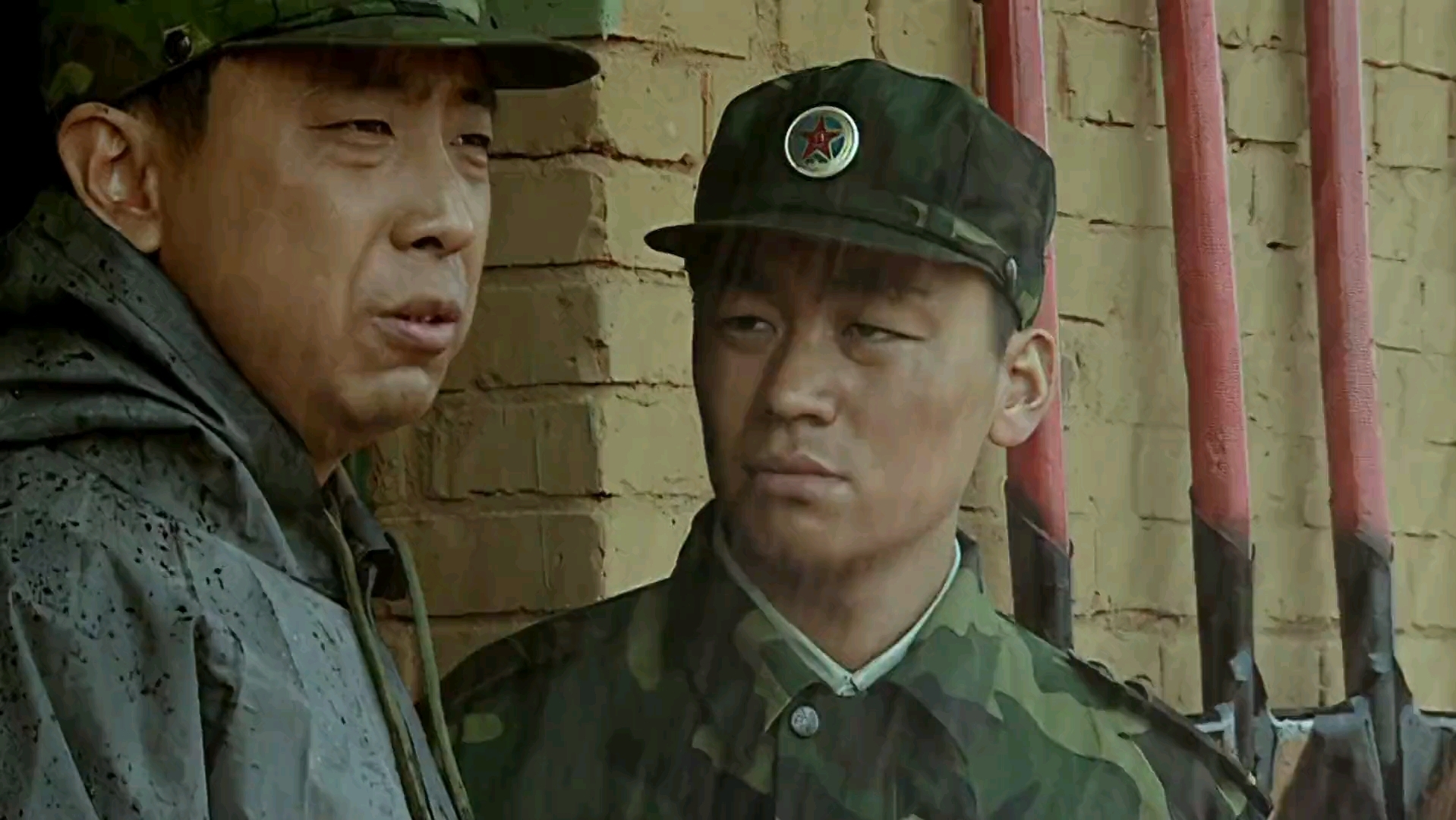 许三多在五班找到了新目标修路