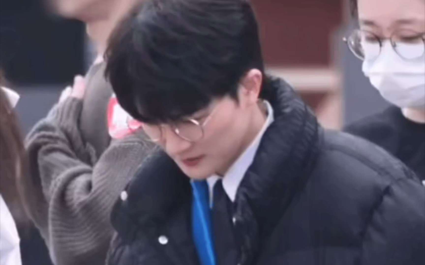 【周深】某一期ssbx录制戴眼镜的深大帅哥!