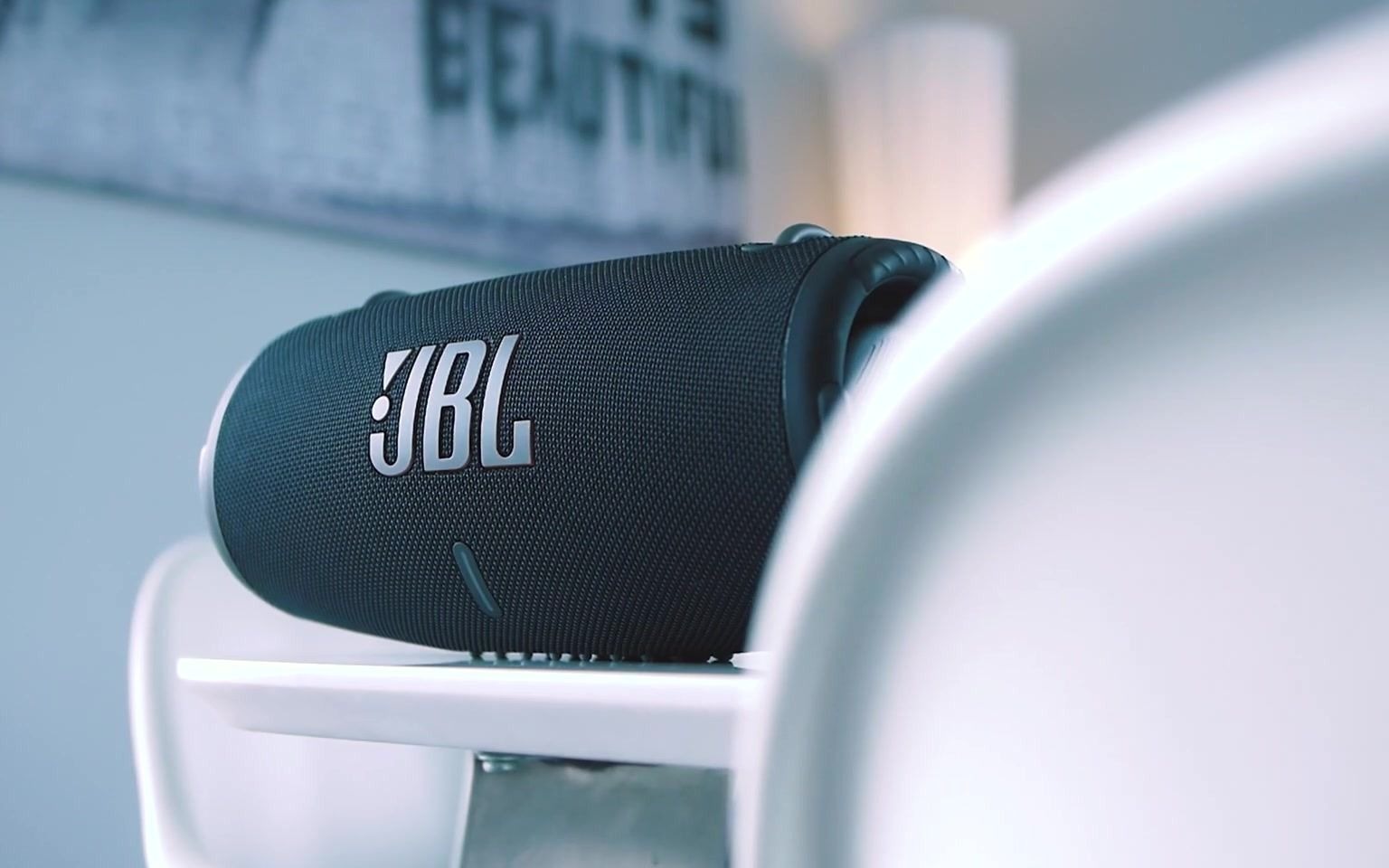 [图]JBL XTREME 3 / 战鼓3 与前代音质对比 (不包含字幕)