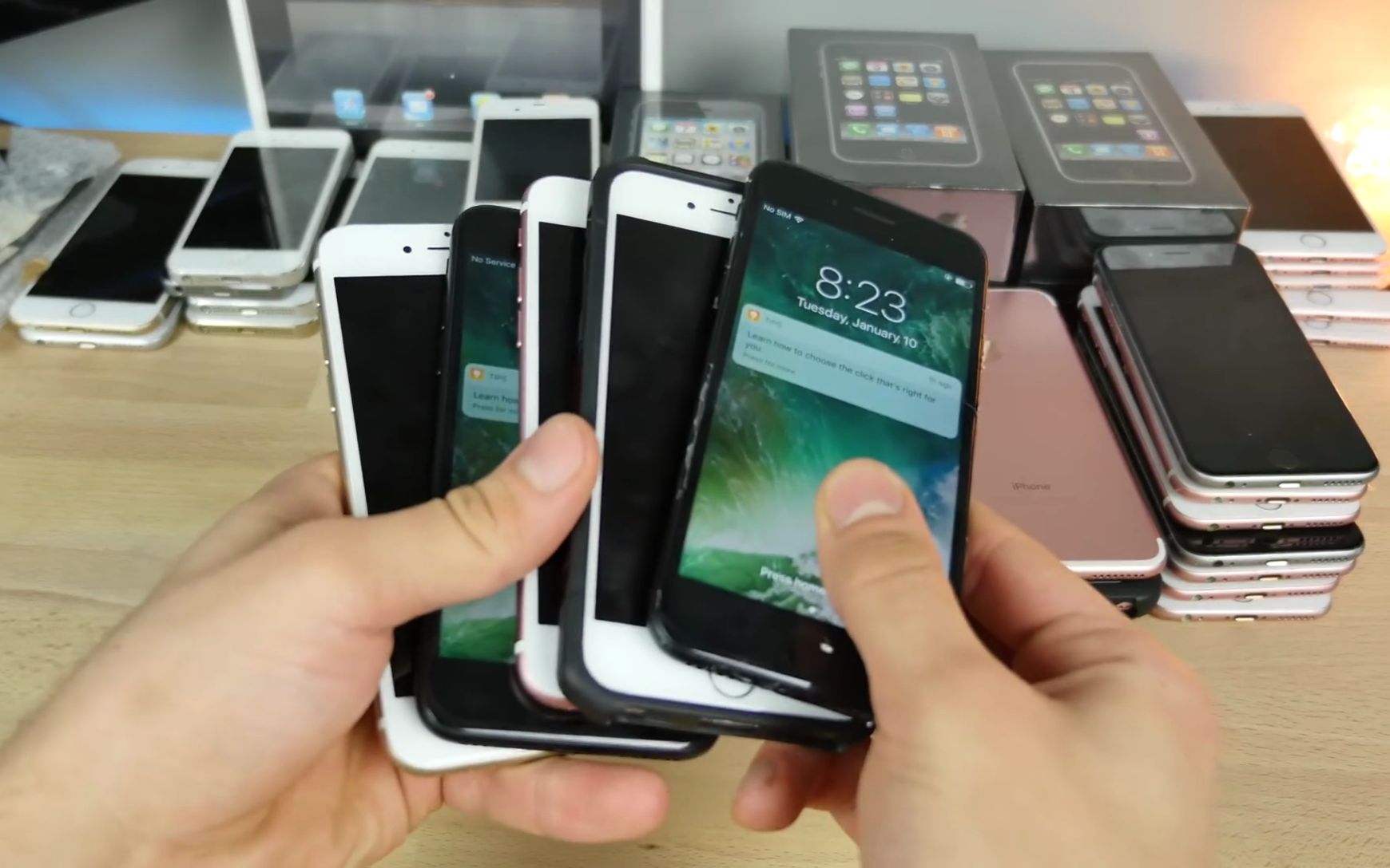 土豪youtube主播展示收藏的所有苹果手机!未拆封的 iphone 2g 到 7p!