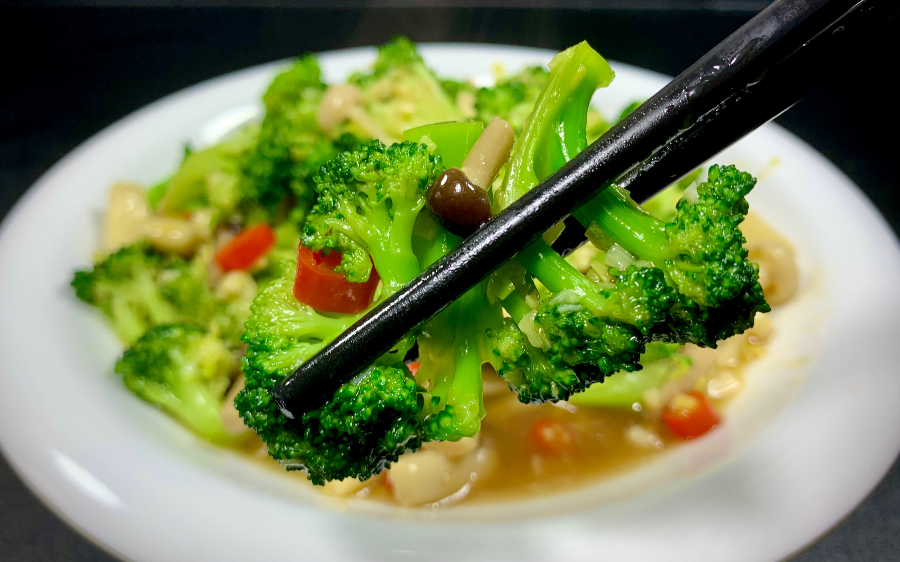 炒西兰花,怎样即简单又方便,同时营养丰富又美味,这个方法教会你