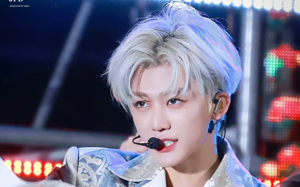 罗渽民舞台201031kmdfmakeawish饭拍官方舞台合集这一天是神啊