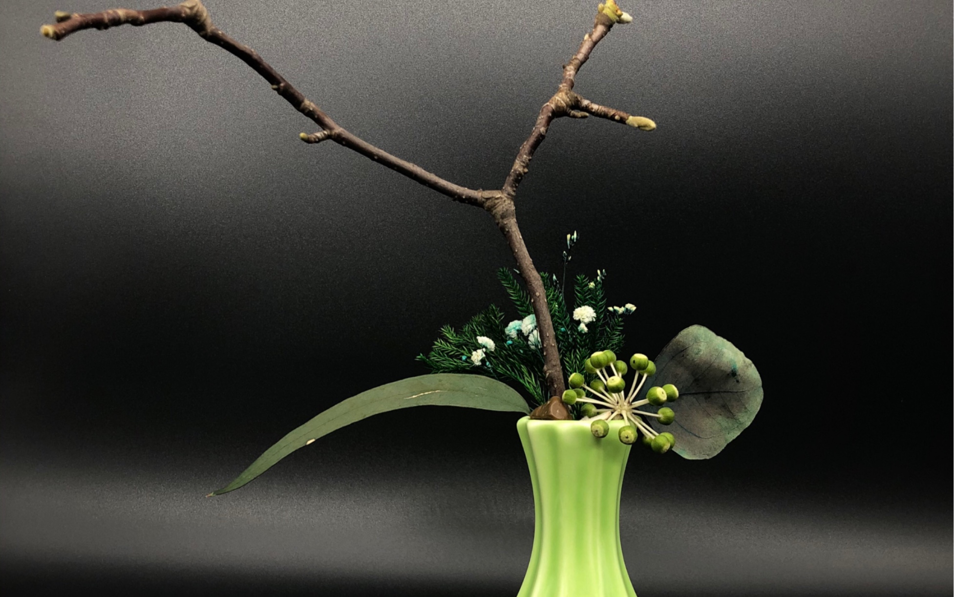 玲珑欣莘艺术插花 第五十八味作品 《晓·意境》玲珑微花 独创花艺