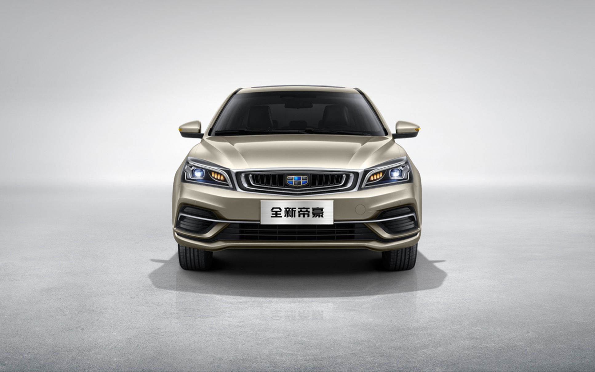 吉利帝豪通电后天窗就自动打开关不上是怎么回事?