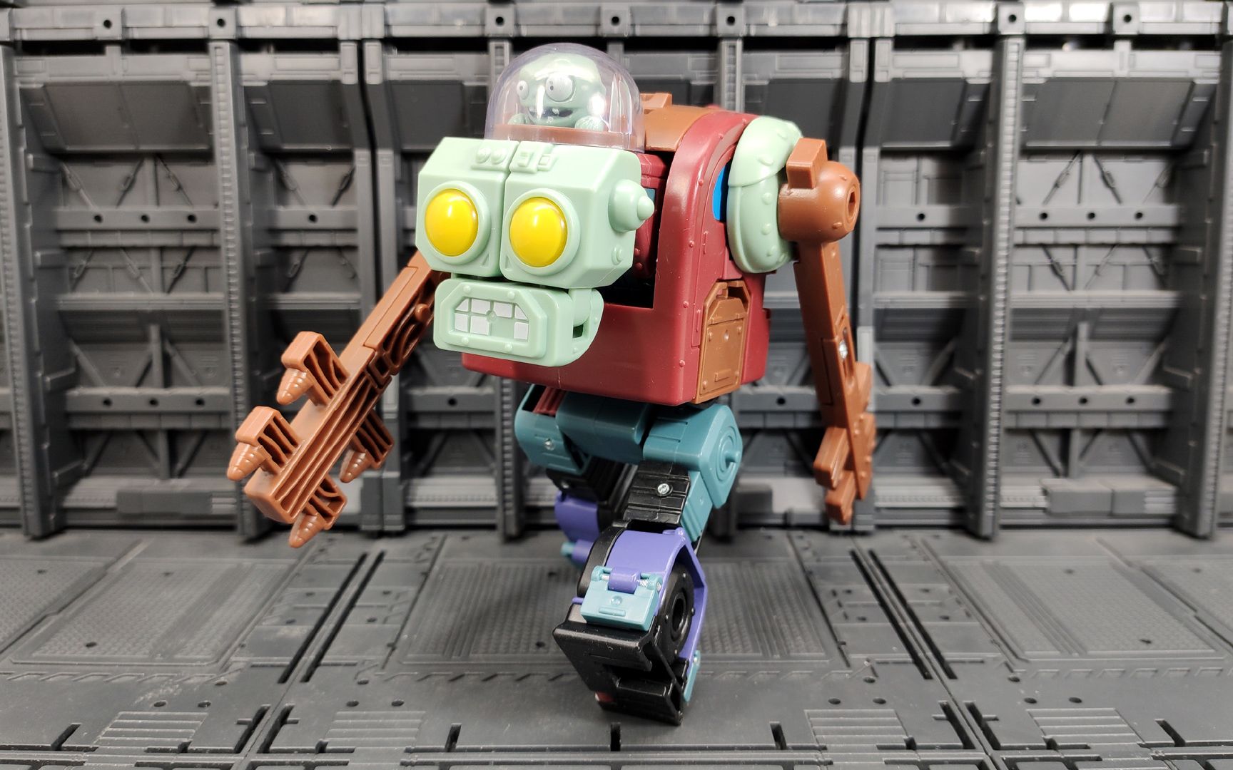 大力金刚模玩分享第243期植物大战僵尸机甲巨人僵尸