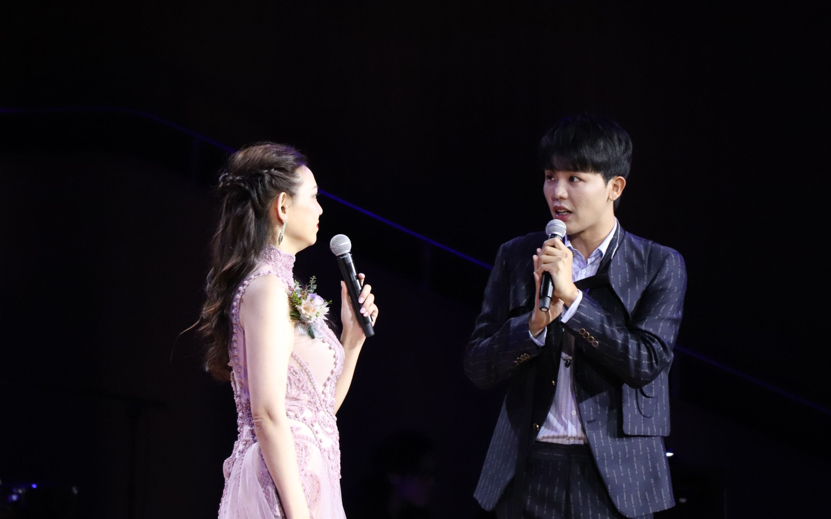 贾凡许蕾2019930凡之声贾凡个人音乐会超级可爱的两人