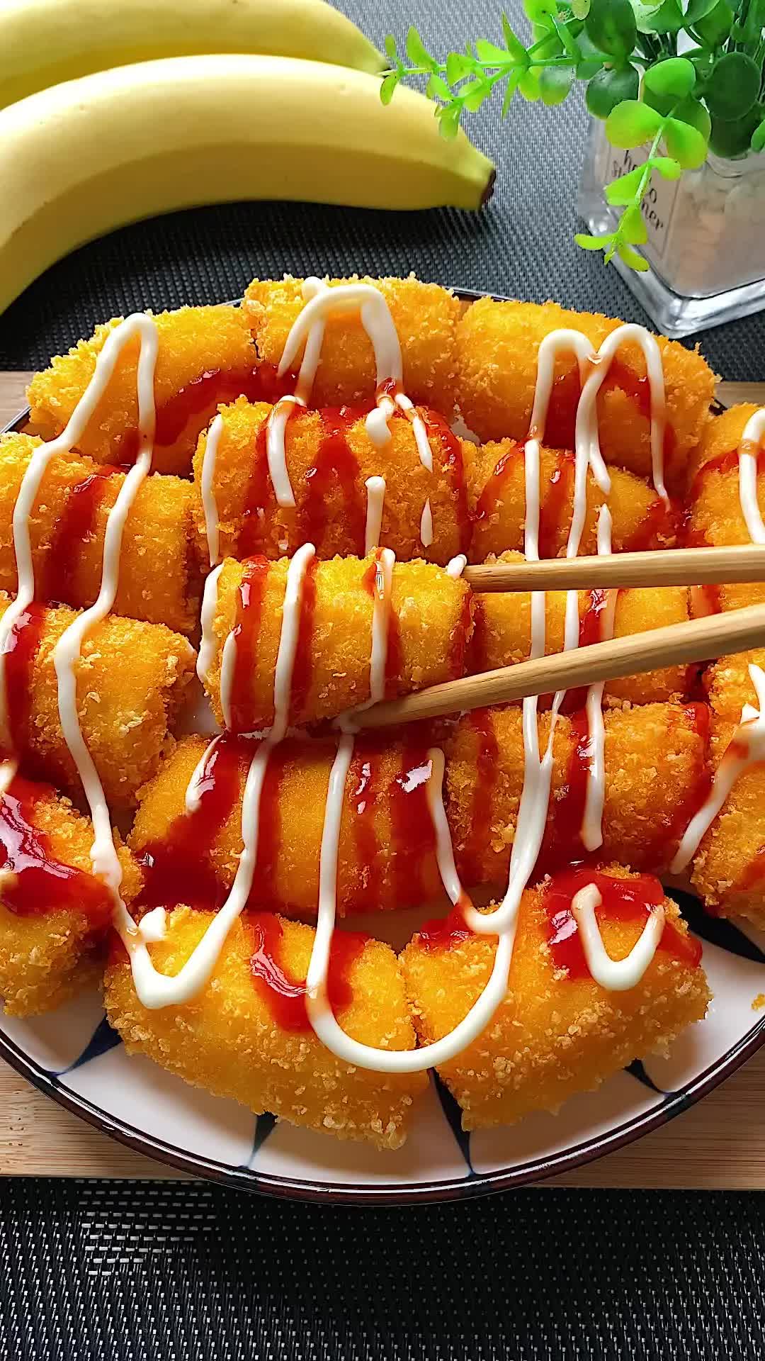 脆皮炸香蕉,家里有孩子的可以试试,酥酥脆脆,香甜可口