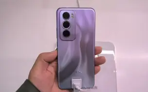 Download Video: OPPO Reno 12Pro频闪展示和上手体验